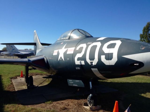 Grumman F9F Panther (12-7120)