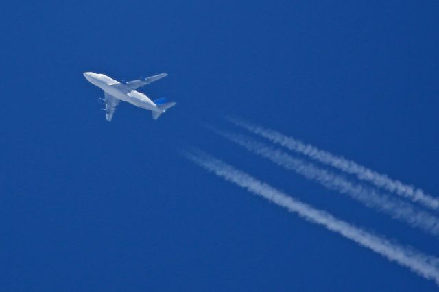 Boeing Dreamlifter (N747BC) - Dreamlifter, vertical cotes vendée 34 000 FT le 21-06-2014 à 15H00