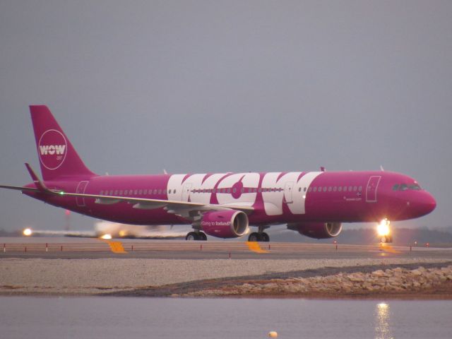 Airbus A321 (TF-MOM) - Inaugural Flight!