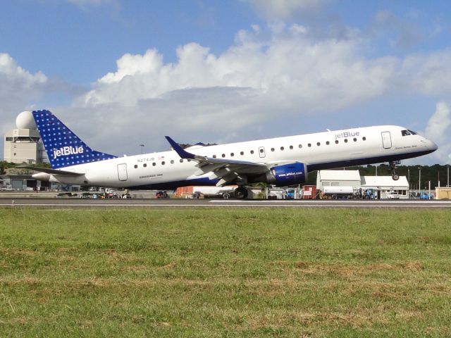 Embraer ERJ-190 (N274JB)