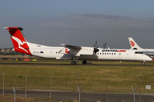 de Havilland Dash 8-400 (VH-LQJ)
