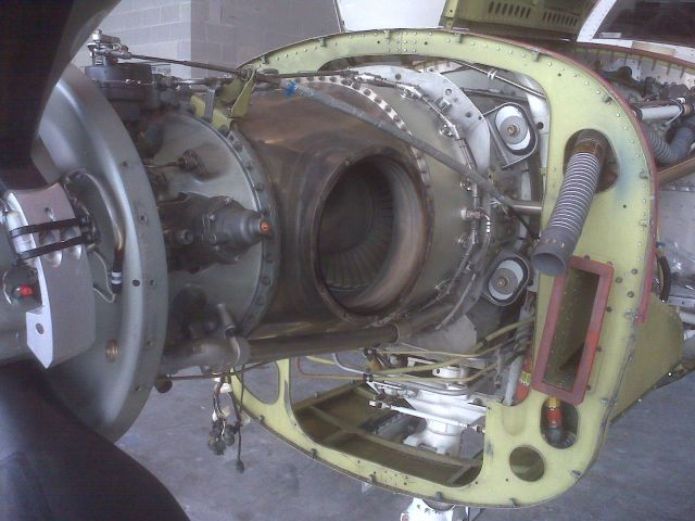 Socata TBM-700 (N700MV) - Engine about to come off