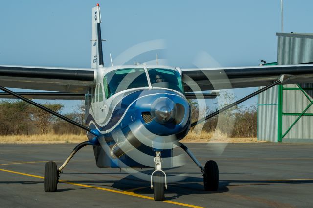 Cessna Caravan (ZS-JAX) - C208 taxiing from the apron.