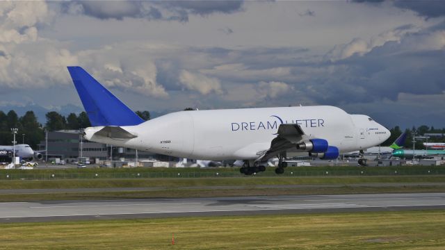 Boeing 747-400 (N718BA) - GTI4351 from KCHS on final to Rwy 16R on 5/28/14. (LN:932 / cn 27042).