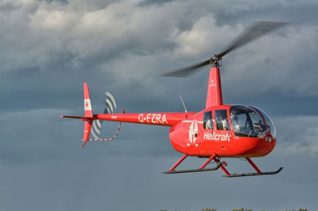 Robinson R-44 (C-FZRA)