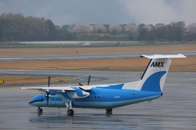 de Havilland Dash 8-100 (JA81AM)