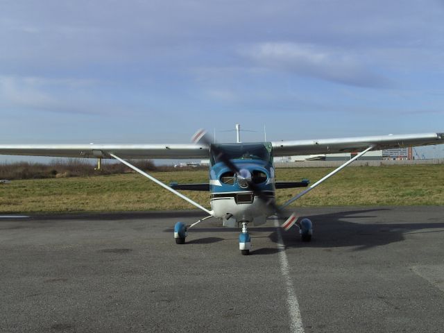 — — - Engine mag. tests before take off G-AVCV