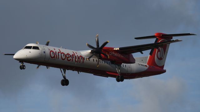 de Havilland Dash 8-400 (D-ABQD)