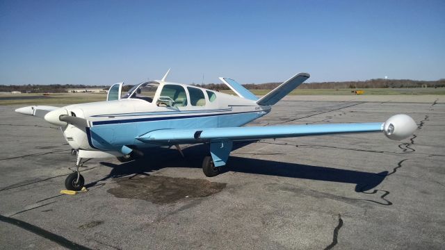 Beechcraft 35 Bonanza (N3340C)