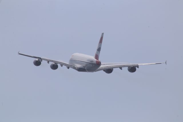 Airbus A380-800 (G-XLEG)