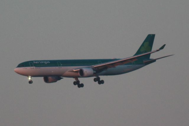 Airbus A330-300 (EI-GAJ) - Runway: 28C. Operating as EIN12C on 1/27/2018.