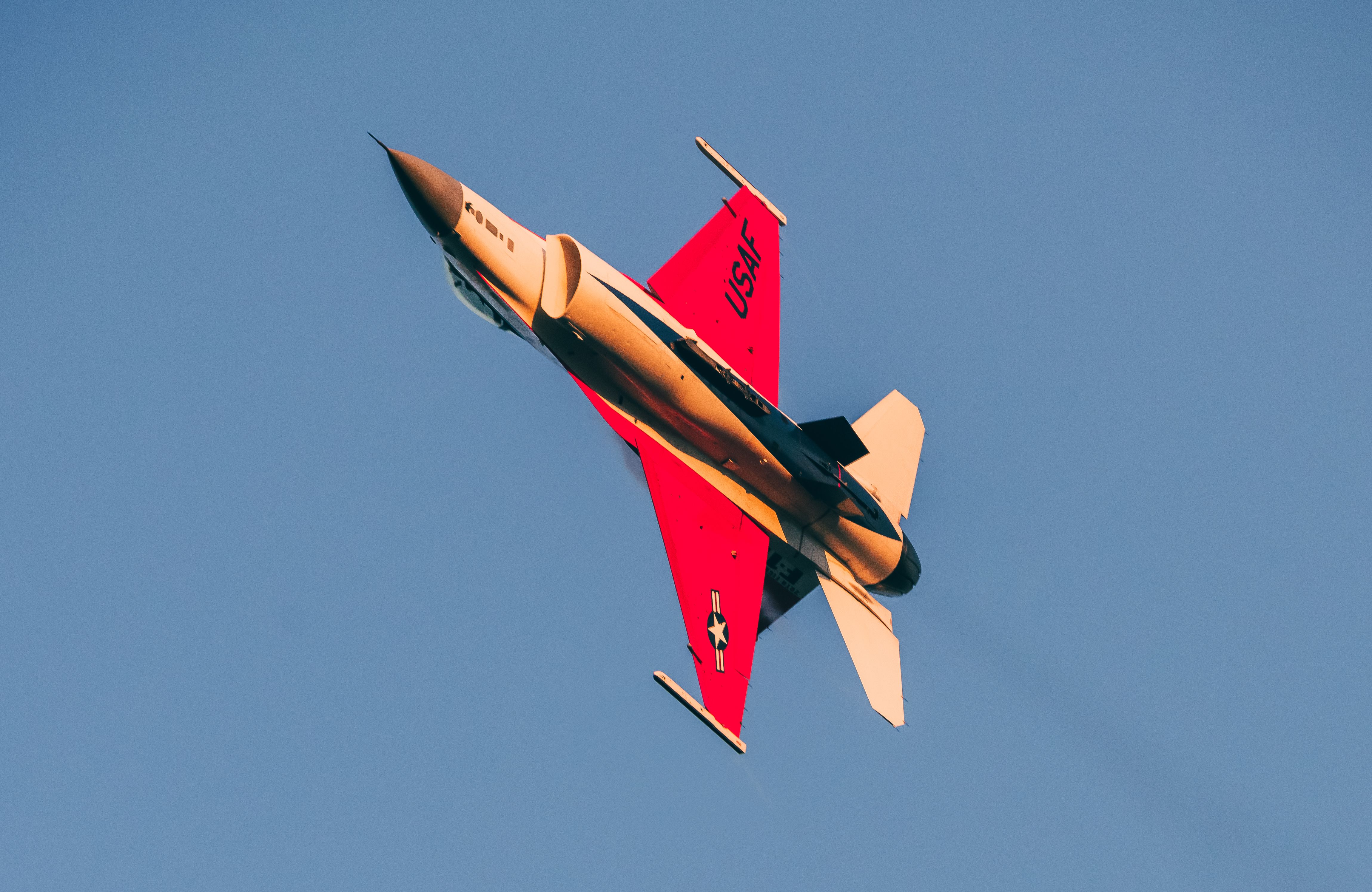 Lockheed F-16 Fighting Falcon (91-0395) - Viper Demo Sunset Demo 