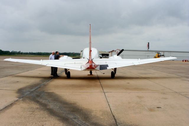 Beechcraft 55 Baron (N818RM)