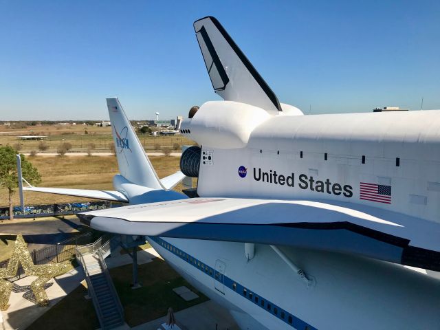 — — - Space Center Houston