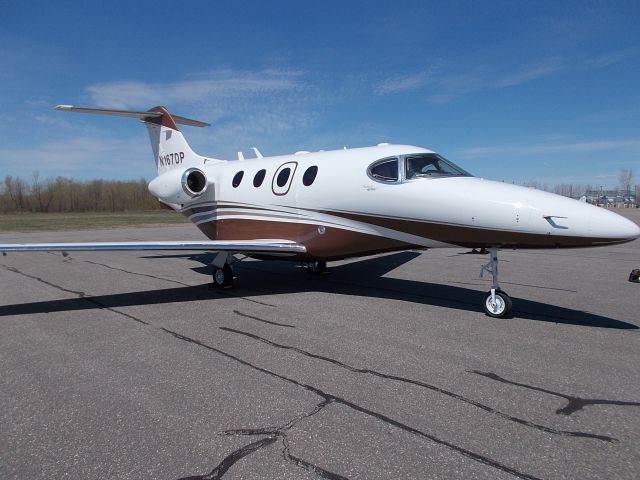 Beechcraft Premier 1 (N167DP) - Freshly painted at Sureflight