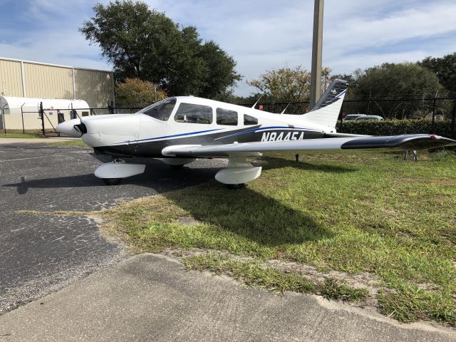 Piper Cherokee (N8445A)