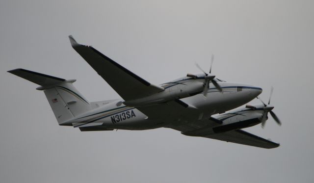 Beechcraft Super King Air 300 (N313SA)