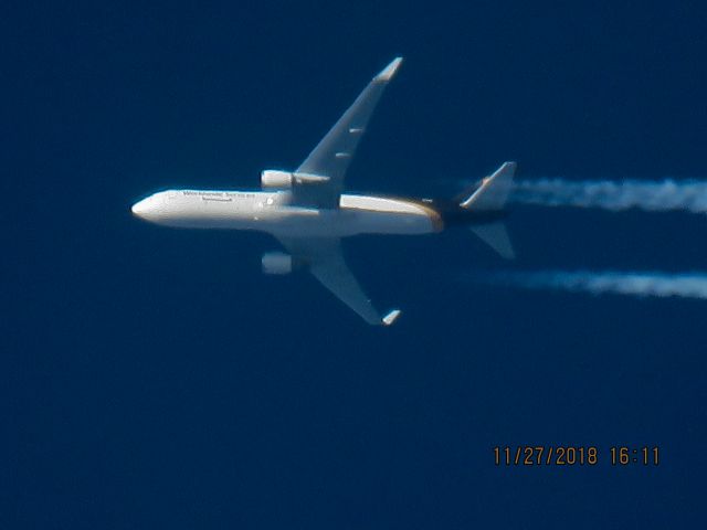 BOEING 767-300 (N352UP)