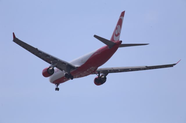 Airbus A330-200 (D-ABXB)