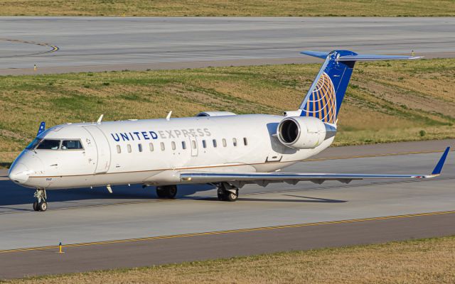 Canadair Regional Jet CRJ-200 (N960SW)