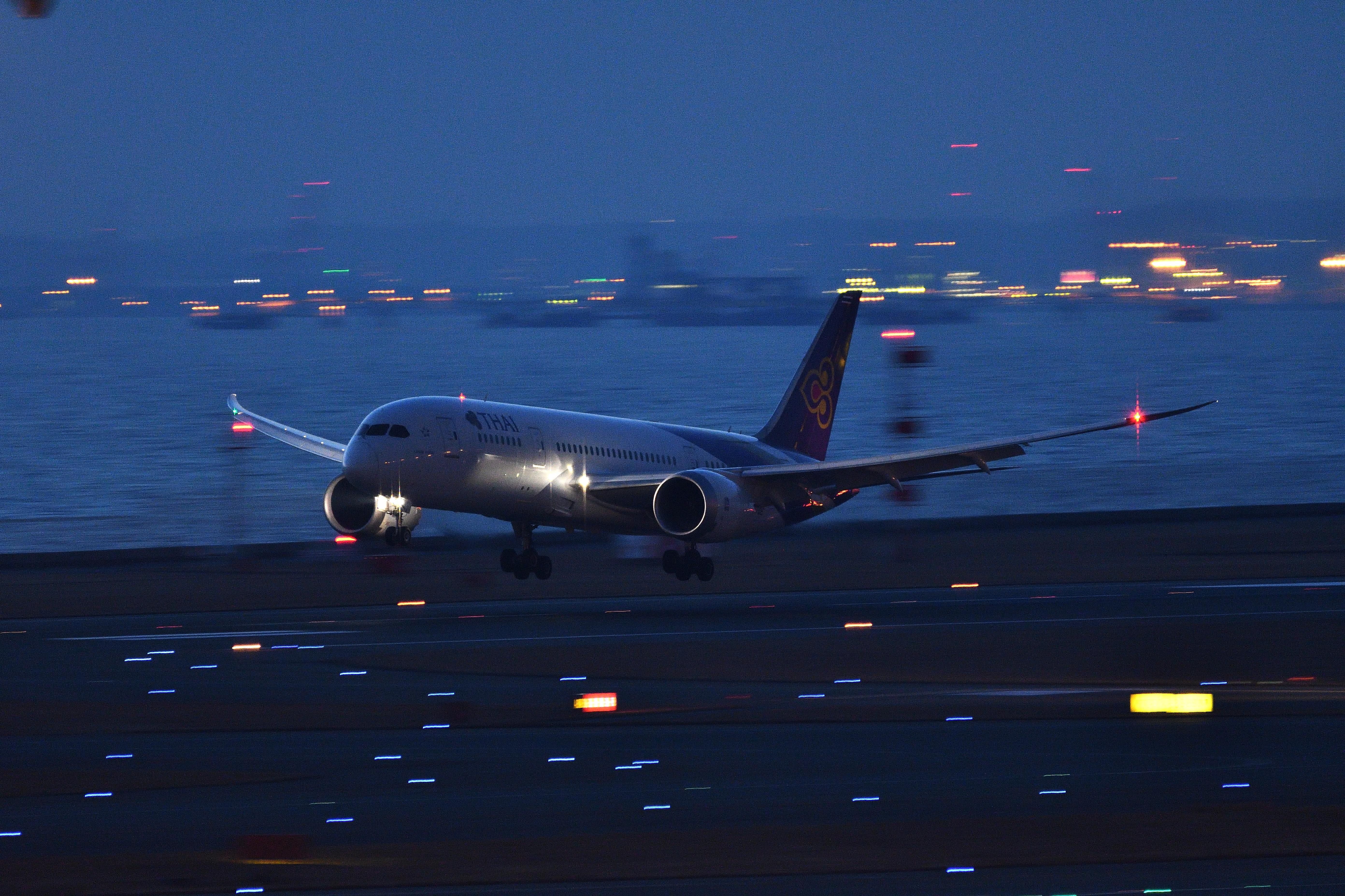 Boeing 787-8 (HS-TQD)