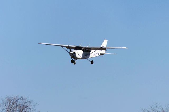 Cessna Skyhawk (N5338N)