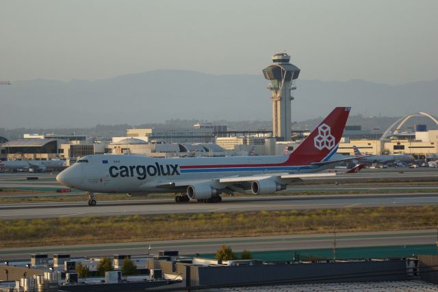 Boeing 747-400 (LX-KCL)