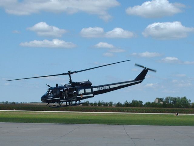 Bell UH-1V Iroquois (N67PD)