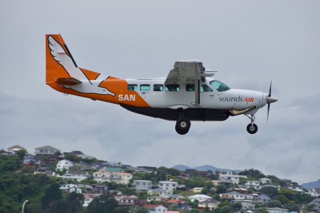 Cessna Caravan (ZK-SAN) - A Sounds Air Cessna 208 Caravan passing the threshold on runway 16 at NZWN.