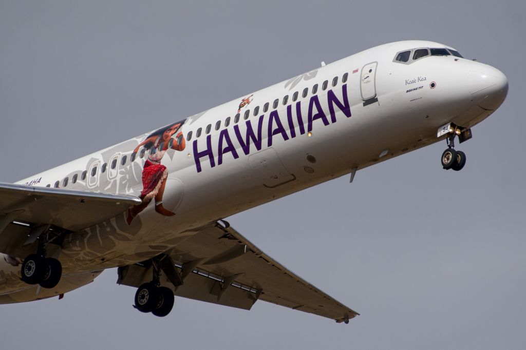 Boeing 717-200 (N494HA)