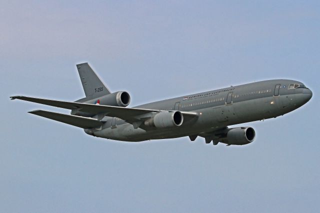 McDonnell Douglas DC-10 (T255) - Last Fligt to th UK, being scrapped