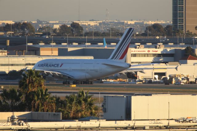 Airbus A380-800 (F-HPJC)