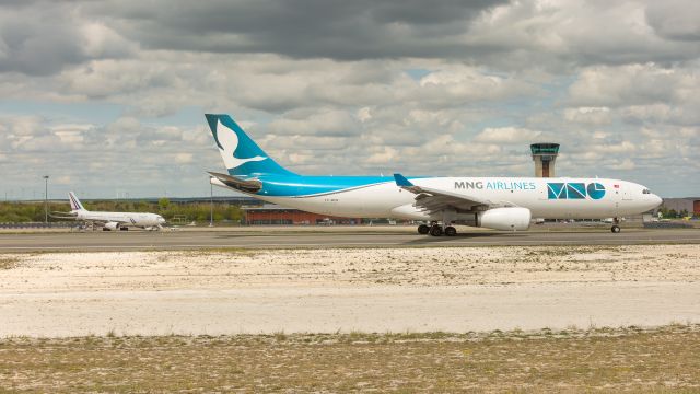 Airbus A330-200 (TC-MCN)