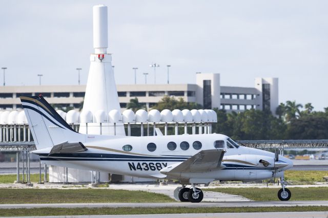 Beechcraft King Air 90 (N4368Y)