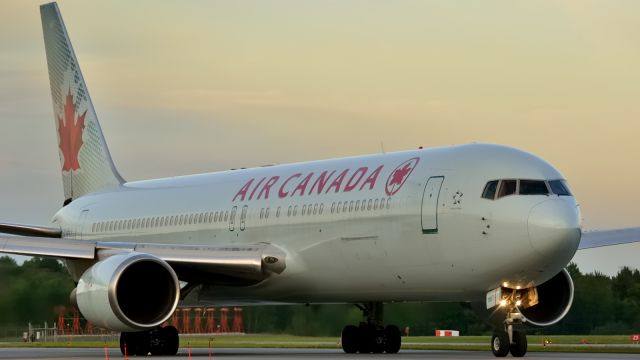 BOEING 767-300 (C-GHLV) - Arriving from YYZ/CYYZ.