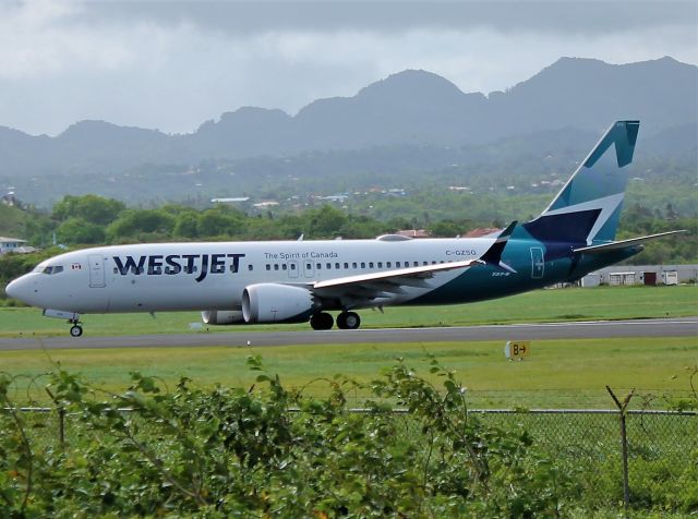 Boeing 737 MAX 8 (C-GZSG)