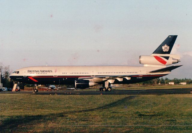 McDonnell Douglas DC-10 —