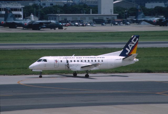 Saab 340 (JA8642) - Taxing at Nagoya Intl Airport on 2001/08/13