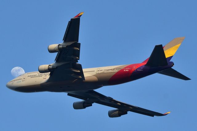 Boeing 747-400 (HL7421)