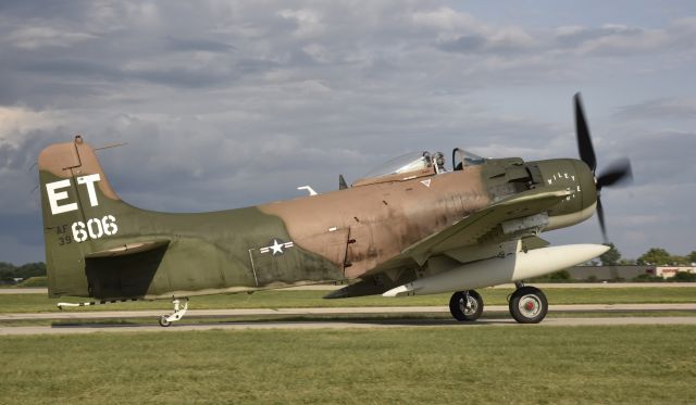 Douglas AD Skyraider (N39606) - Airventure 2018