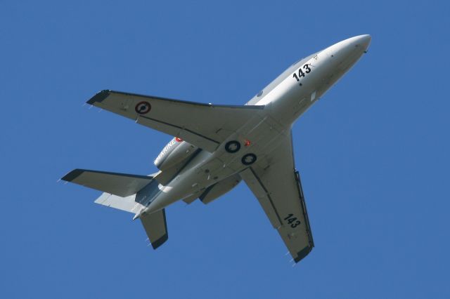 Dassault Falcon 10 (FNY143) - French Naval Aviation Falcon 10 MER, Landivisiau Naval Air Base (LFRJ)