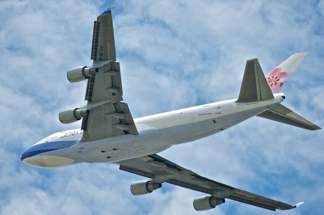 Boeing 747-200 (B-18720)