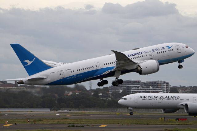 Boeing 787-8 (B-2760) - on 2 December 2017