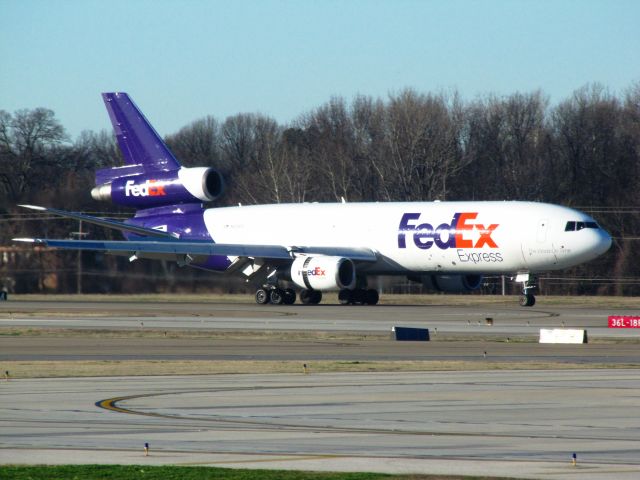 McDonnell Douglas DC-10 (N304FE)