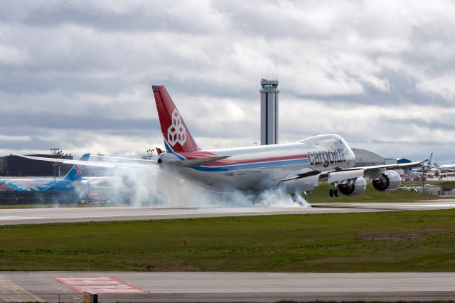 BOEING 747-8 (LX-VCH)