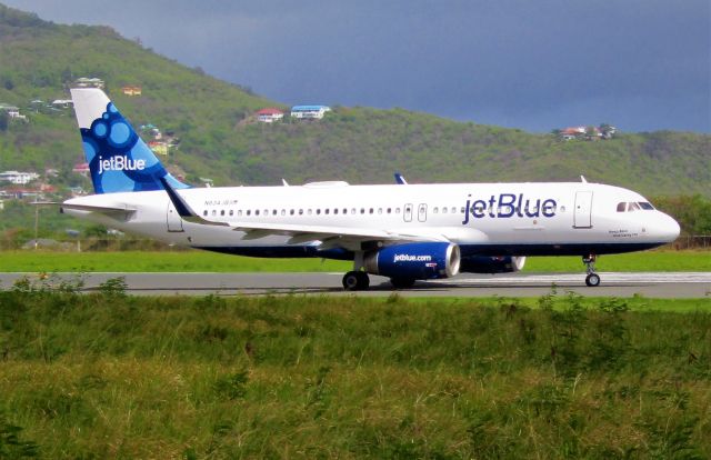 Airbus A320 (N634JB)