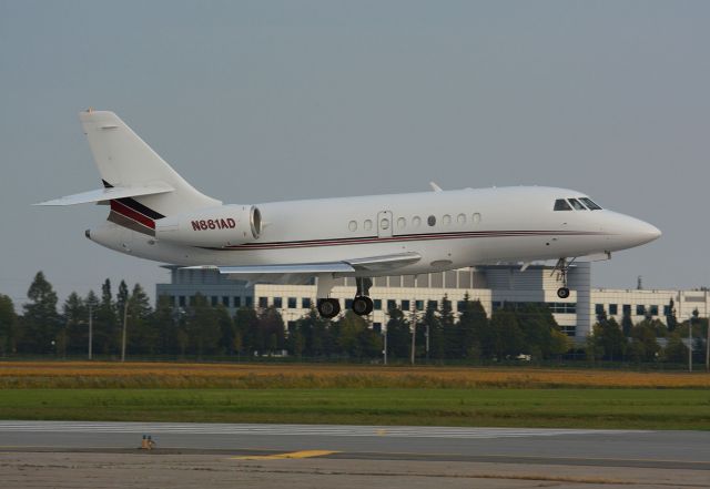 Dassault Falcon 2000 (N881AD) - Landing in CYHU, 22-09-2019