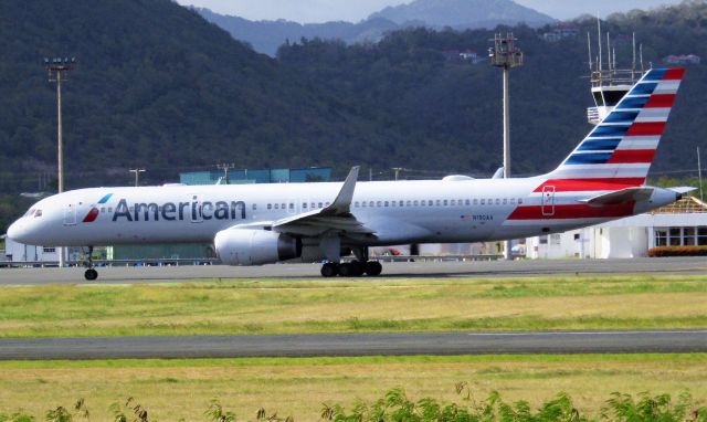 Boeing 757-200 (N190AA)