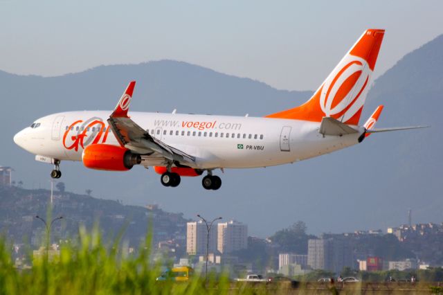 Boeing 737-700 (PR-VBU)