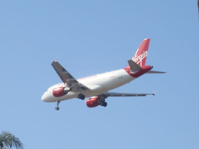 Airbus A319 (N528VA) - Virgin America A319 getting ready to land at San Diego Lindbergh Field.